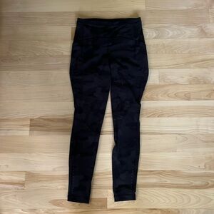 Lululemon fast and free high rise leggings with pockets size 6 camo